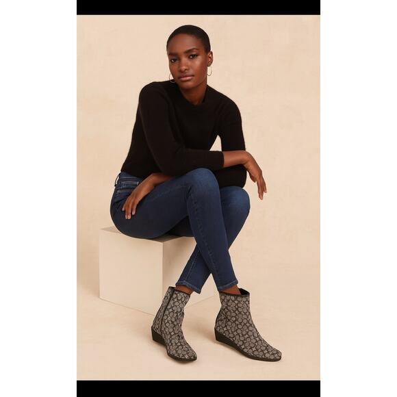 Coach Size 8 Signature Sallie Boots Grey And Black - Picture 1 of 10